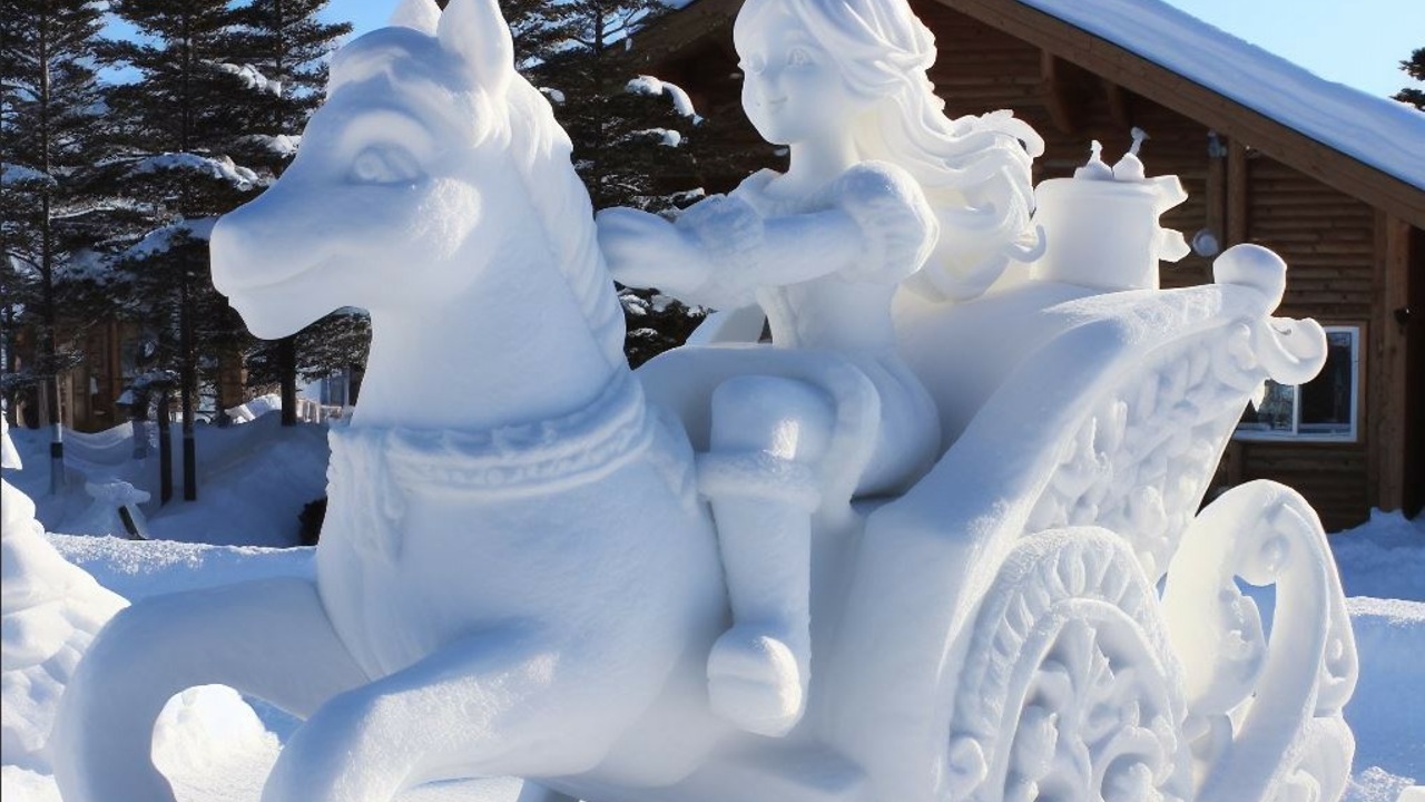 В Якутске прошел фестиваль снежных скульптур “Снежная фантазия”