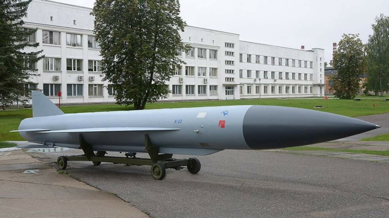 Military TV: ни одна система ПВО Киева не перехватила ракету X-22 ВС РФ