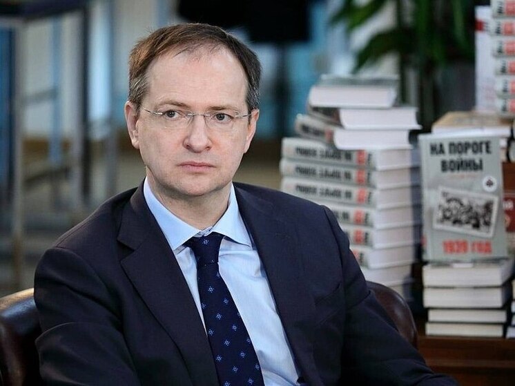 Мединский поделился впечатлениями о прилете в Стамбул