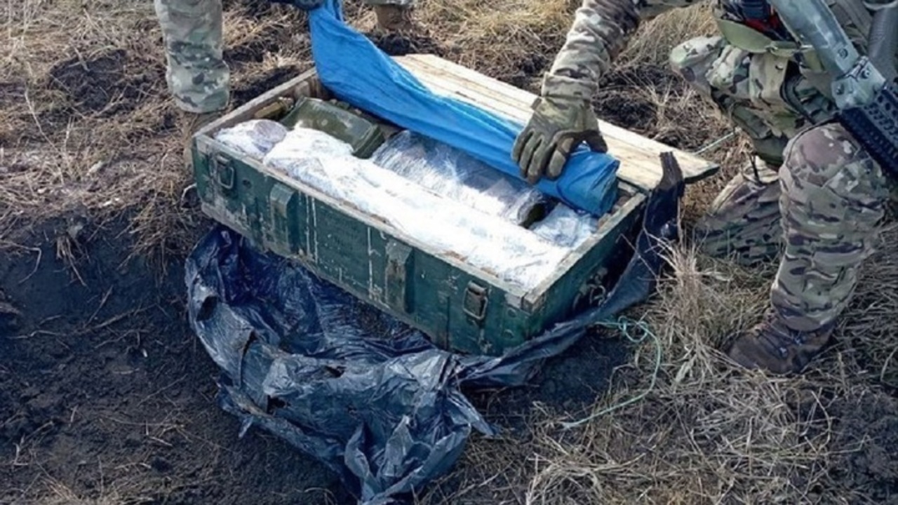 В Херсонской области нашли и обезвредили заминированный растяжкой склад боеприпасов