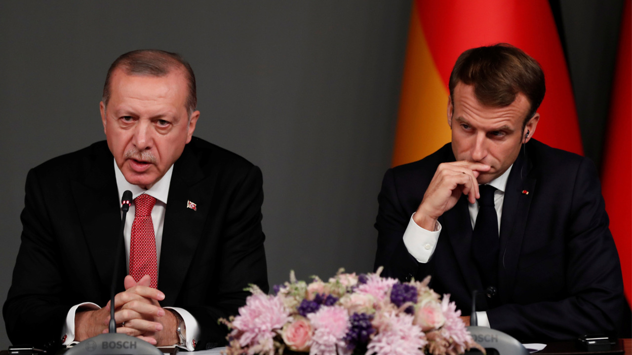 Эрдоган: Макрон не имеет права быть главой государства