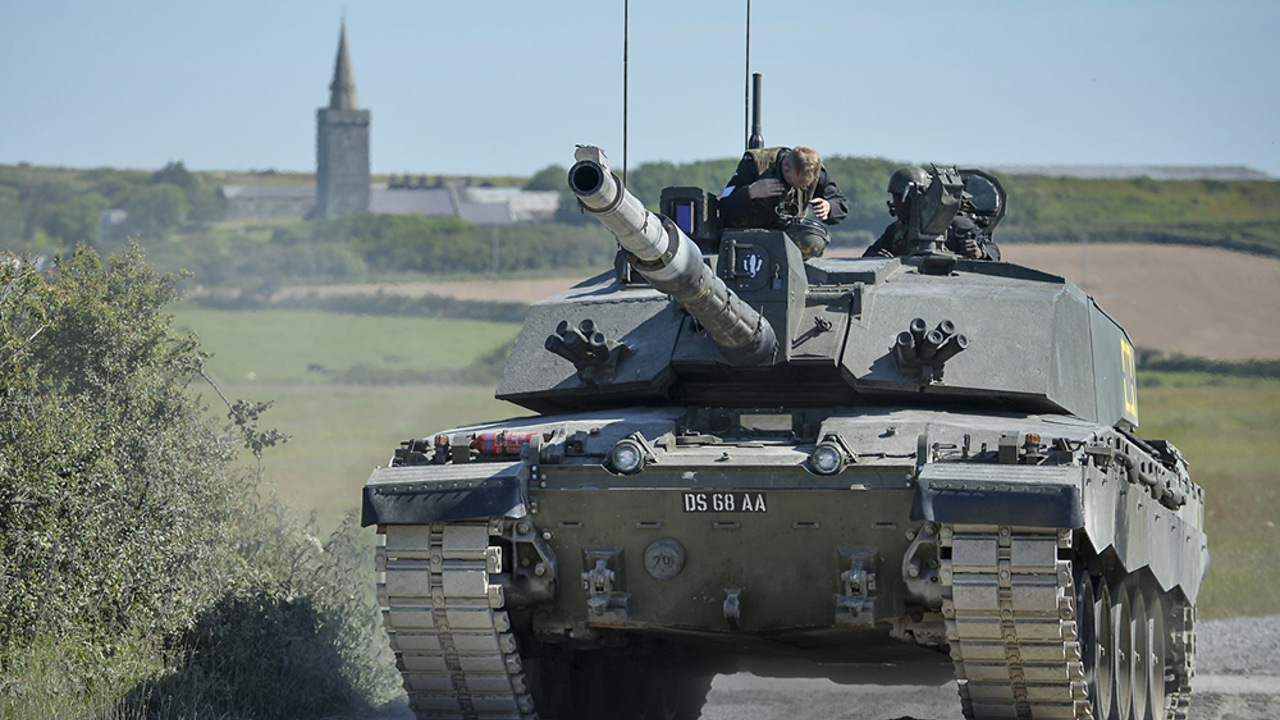 RusVesna: Украина получит больше танков Challenger 2, чем было обещано