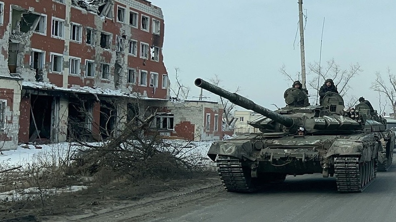 В Маринке ДНР, где ВС РФ выбивают боевиков ВСУ, не осталось ни одного целого здания