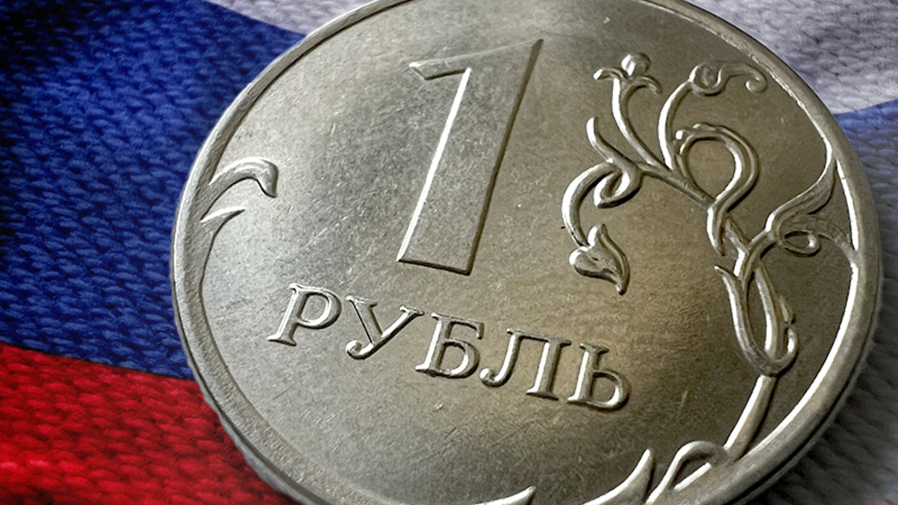 РИА Новости проинформировали, как будут спасать рубль в 2023 году