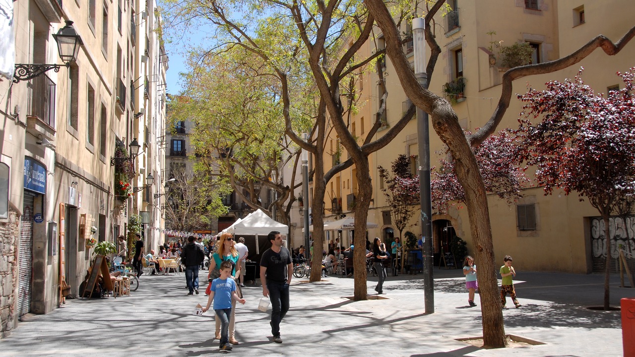 Туристка из Австралии пришла в ужас от запаху мочи на улицах Барселоны