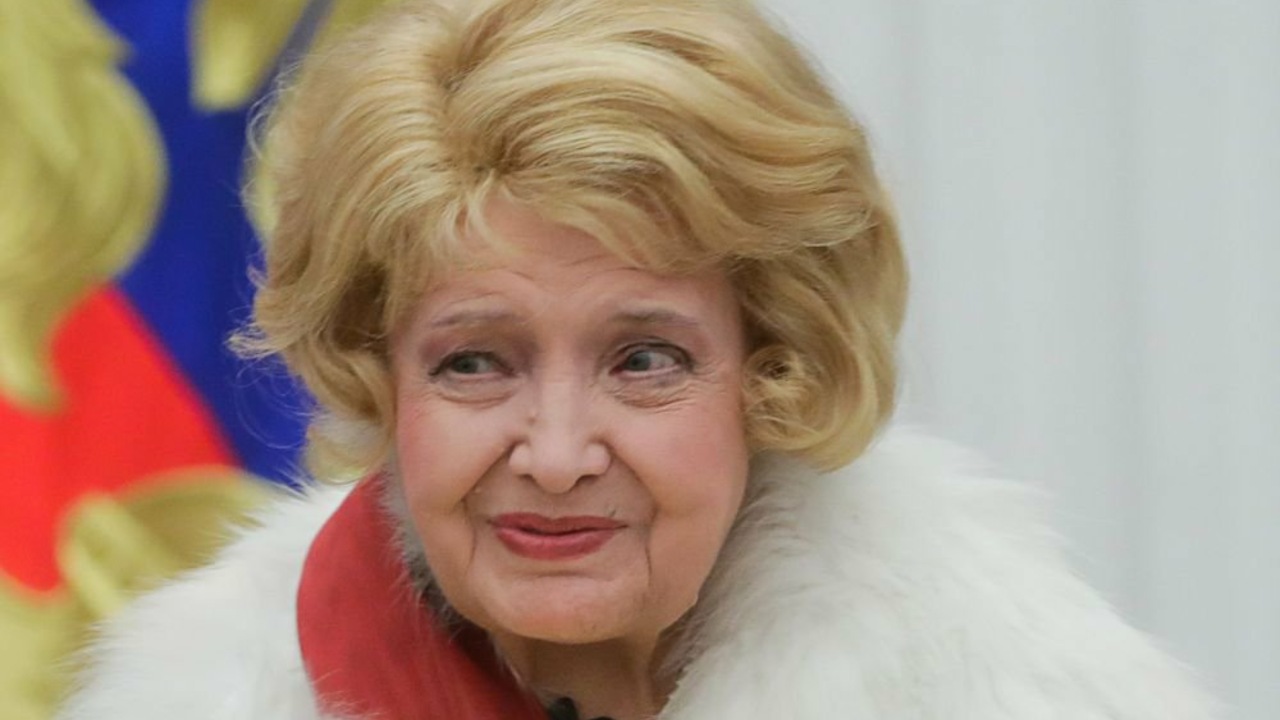 90-летняя Доронина отказывается от комментариев после инцидента в театре